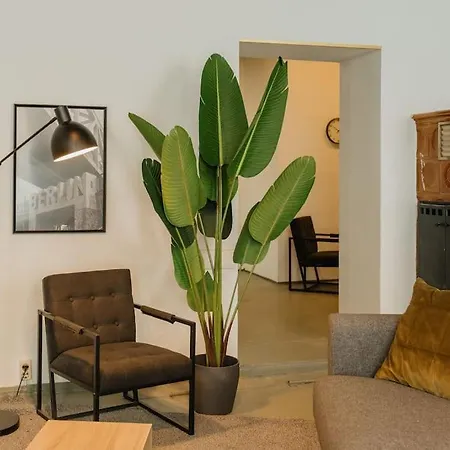 Daire New 130m², Lounge Room, Im Herzen Berlins
