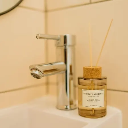 Appartement New 130m², Lounge Room, Im Herzen Berlins *