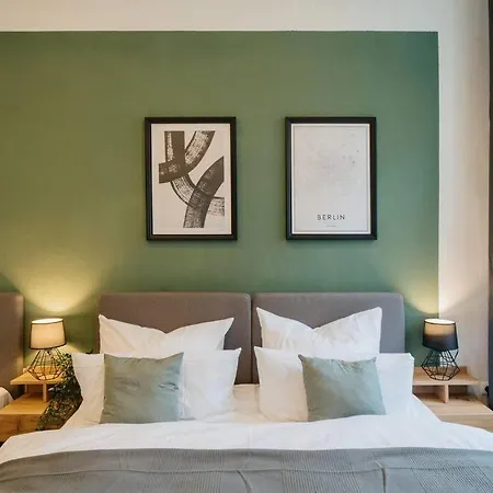 Appartement New 130m², Lounge Room, Im Herzen Berlins